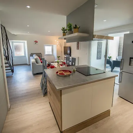 Laphine Apartman Savas